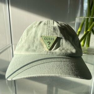 GUESS Woman’s Green Cap